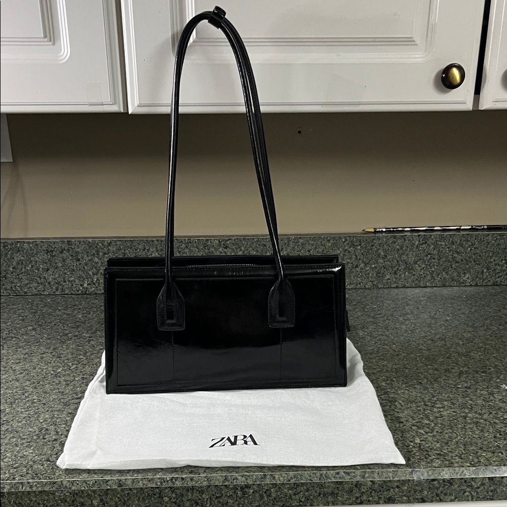 Zara Black Patent Leather Rectangular Shoulder Ba… - image 1
